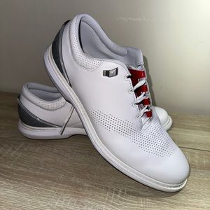 I ordered the wrong size. Have only been worn twice!